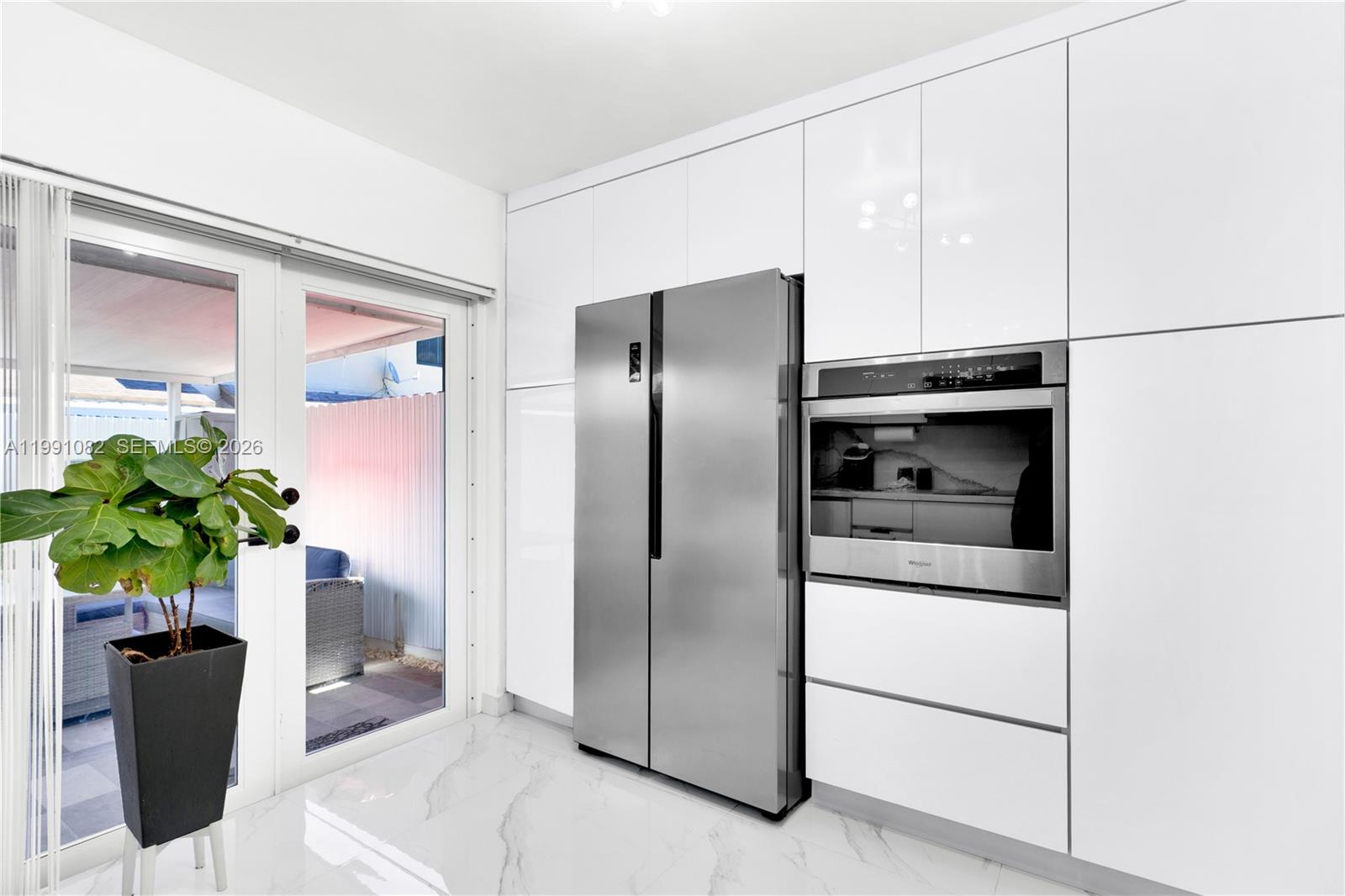 J R CONDO PH I - Residential