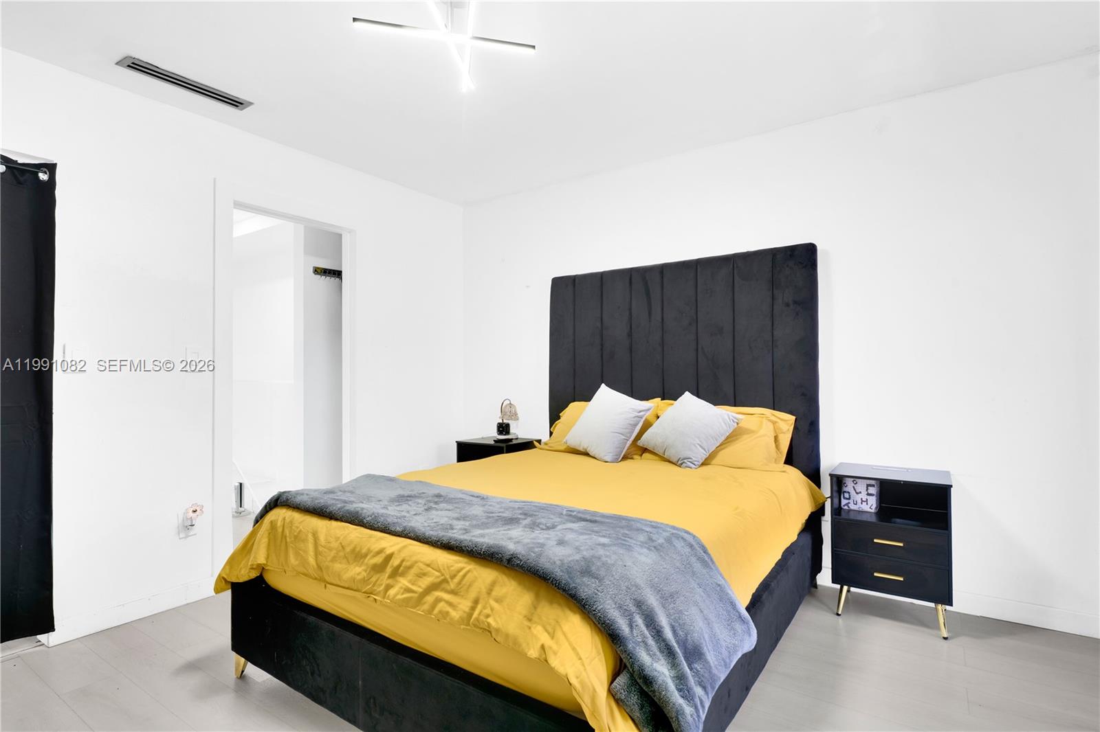 J R CONDO PH I - Residential