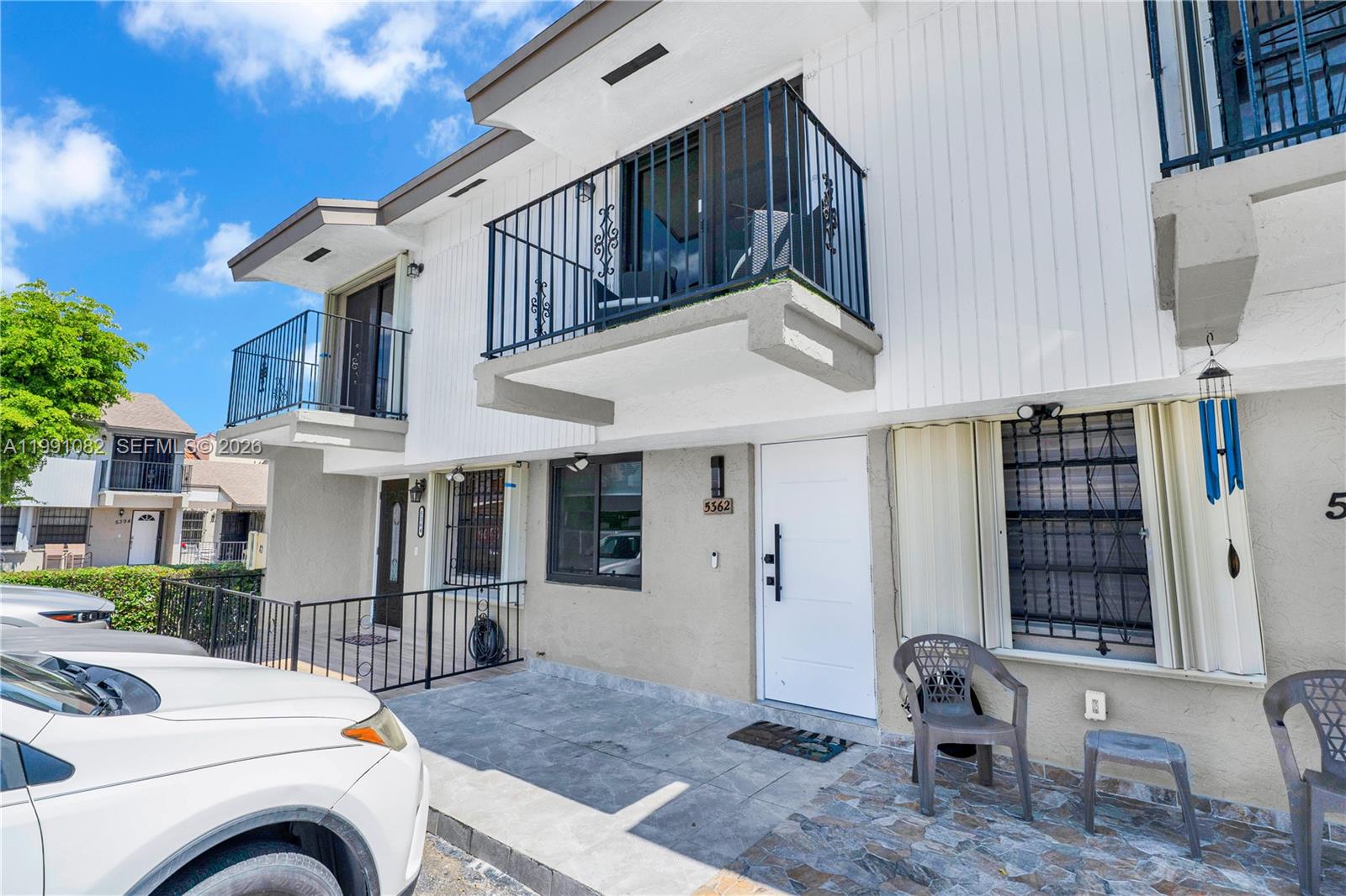 J R CONDO PH I - Residential