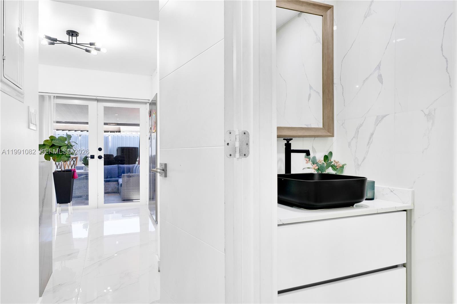 J R CONDO PH I - Residential