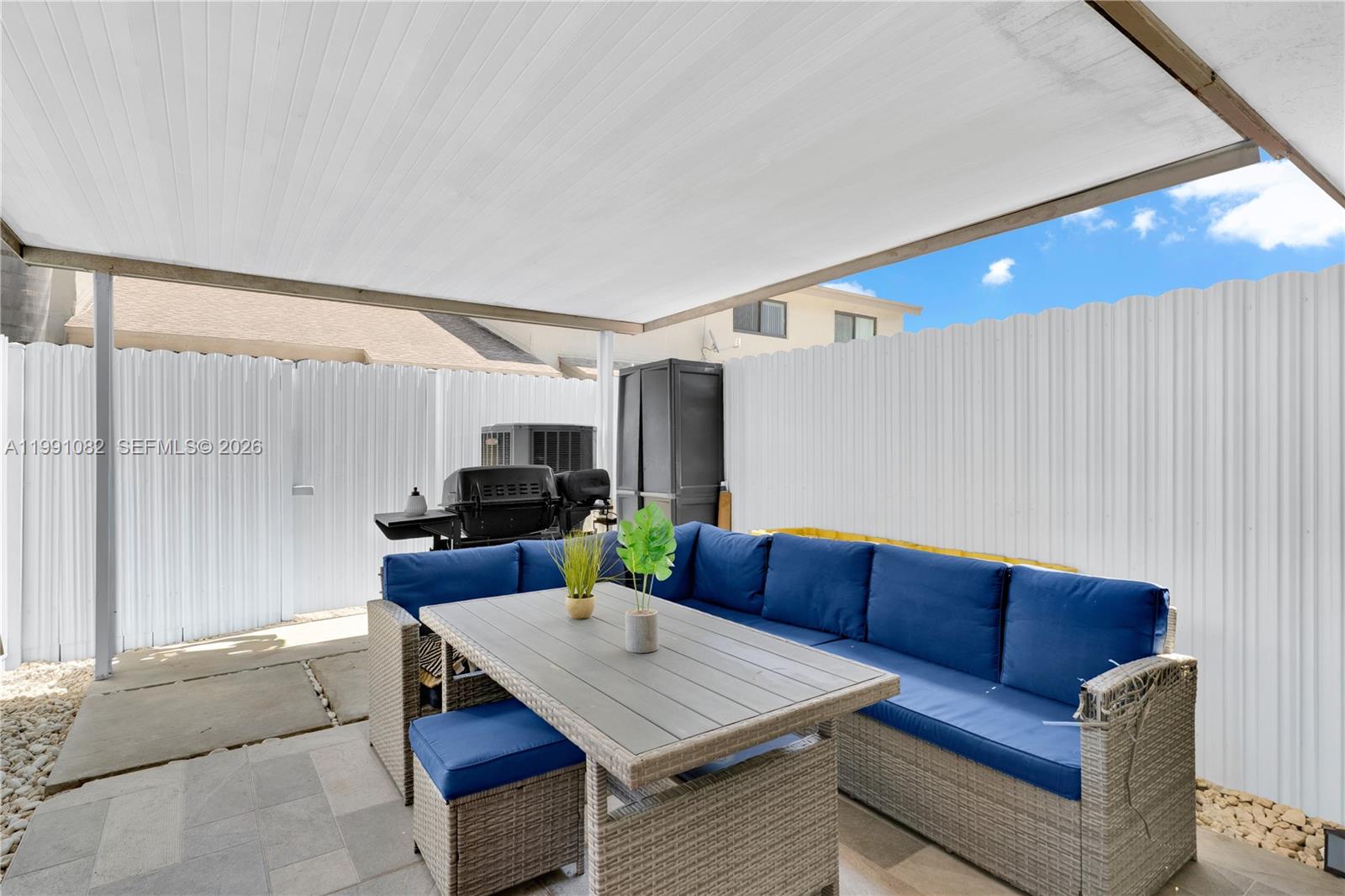 J R CONDO PH I - Residential