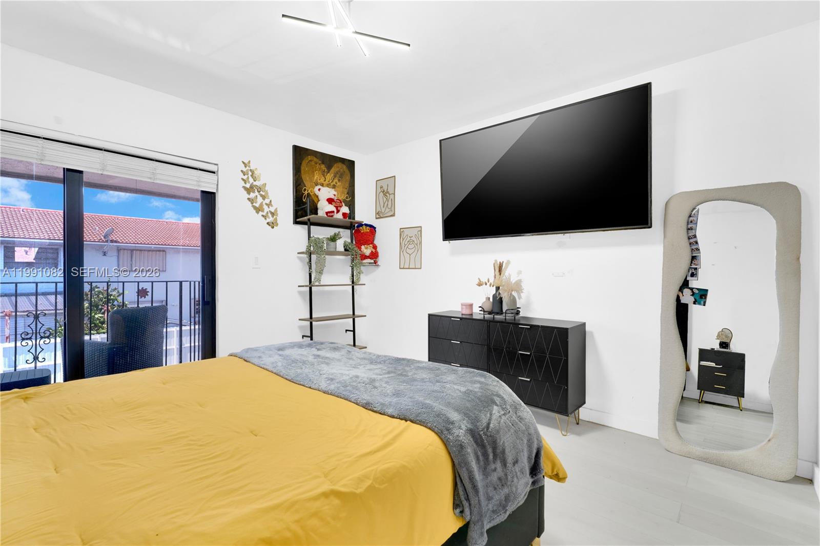 J R CONDO PH I - Residential