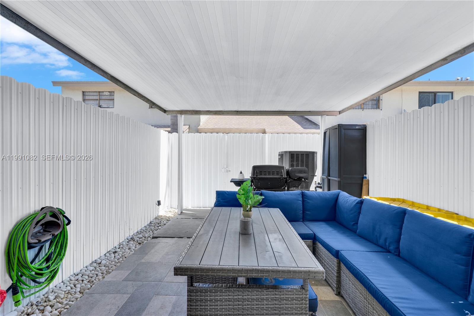 J R CONDO PH I - Residential