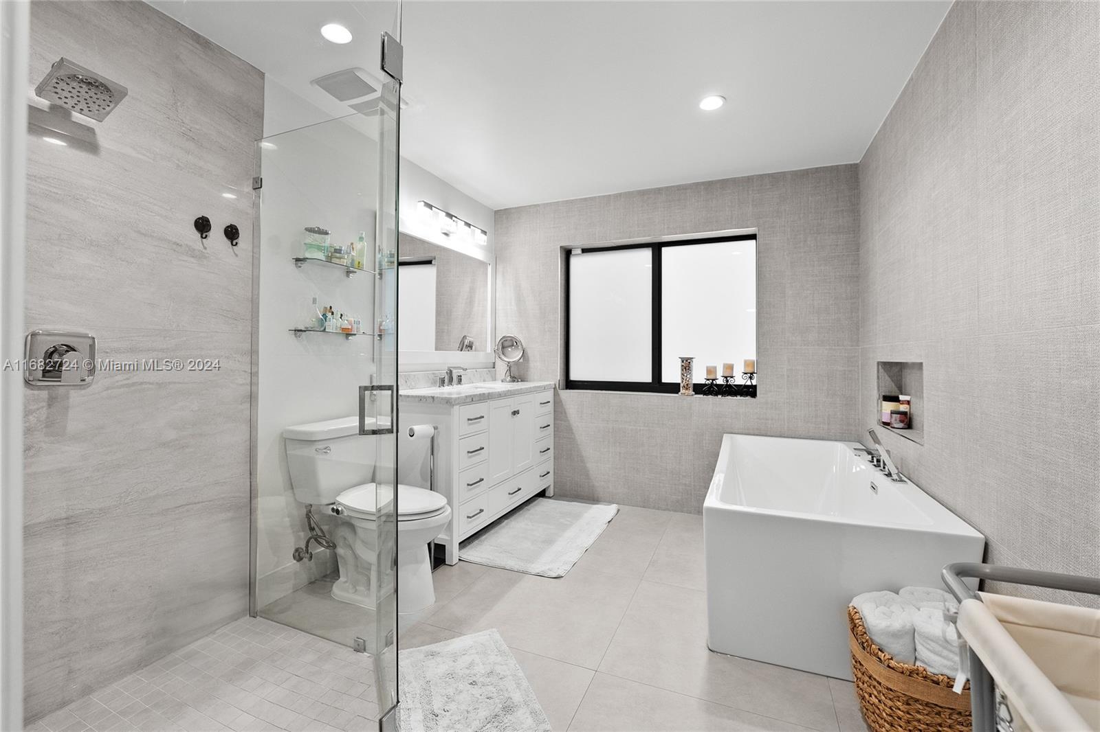 SHORES LINDGREN FIRST ADD - Residential Lease