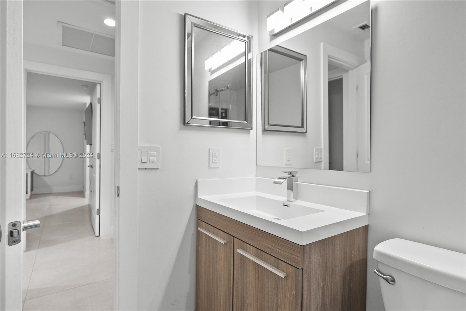 SHORES LINDGREN FIRST ADD - Residential Lease