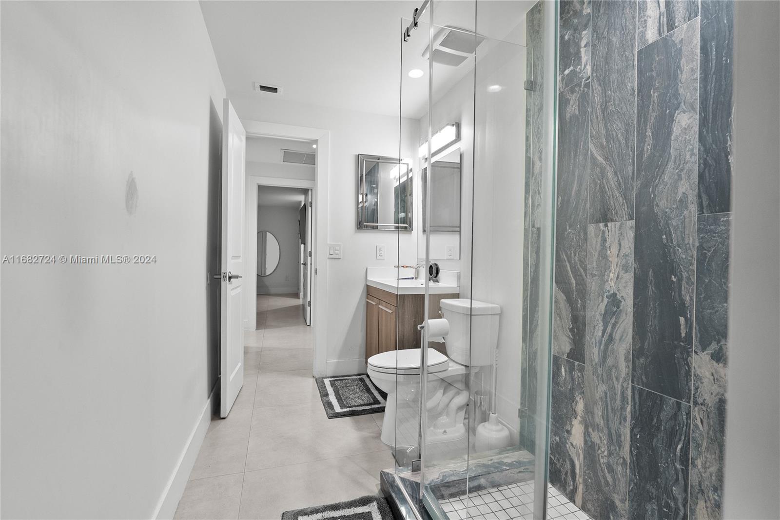 SHORES LINDGREN FIRST ADD - Residential Lease