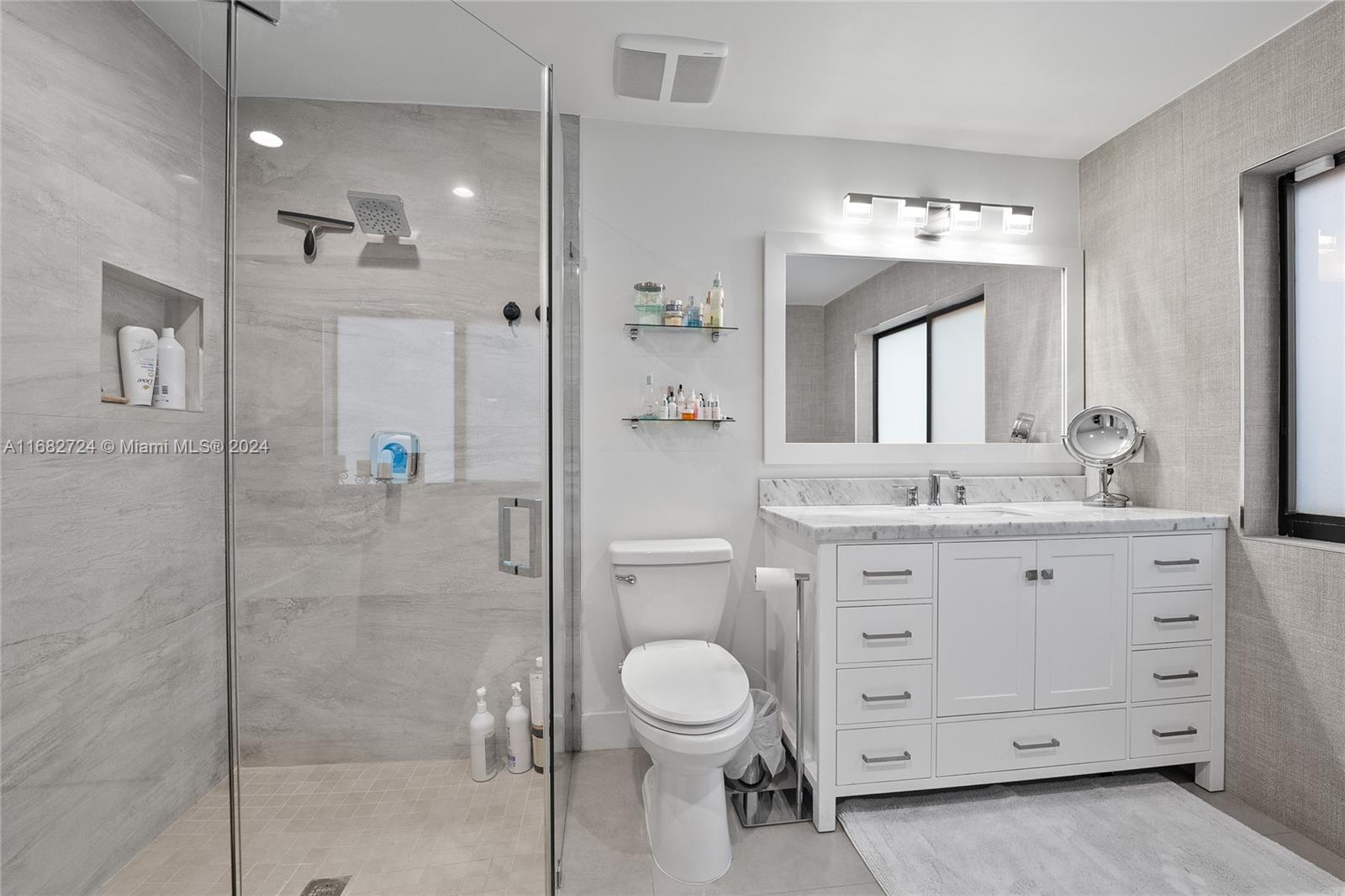 SHORES LINDGREN FIRST ADD - Residential Lease