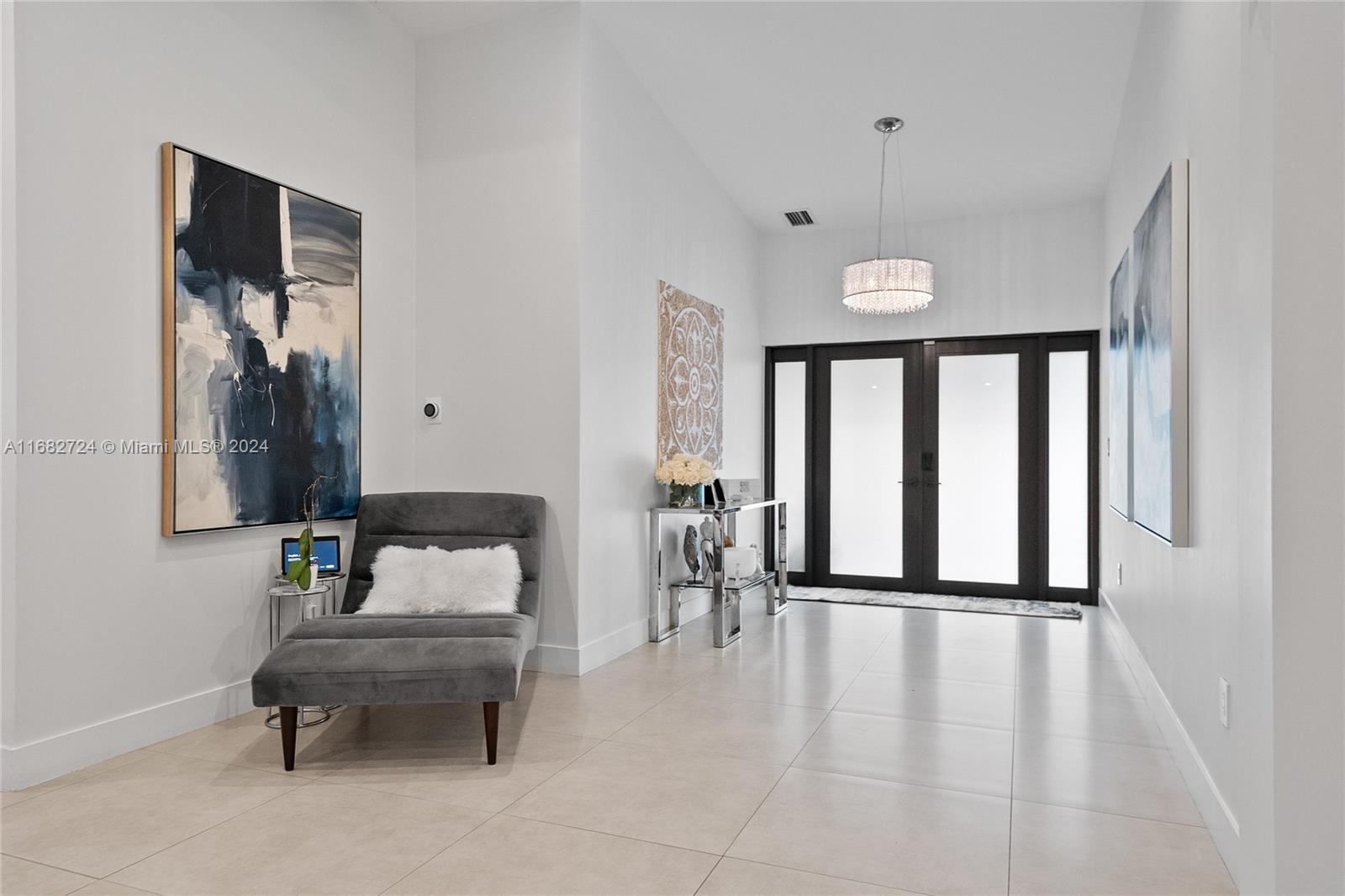 SHORES LINDGREN FIRST ADD - Residential Lease