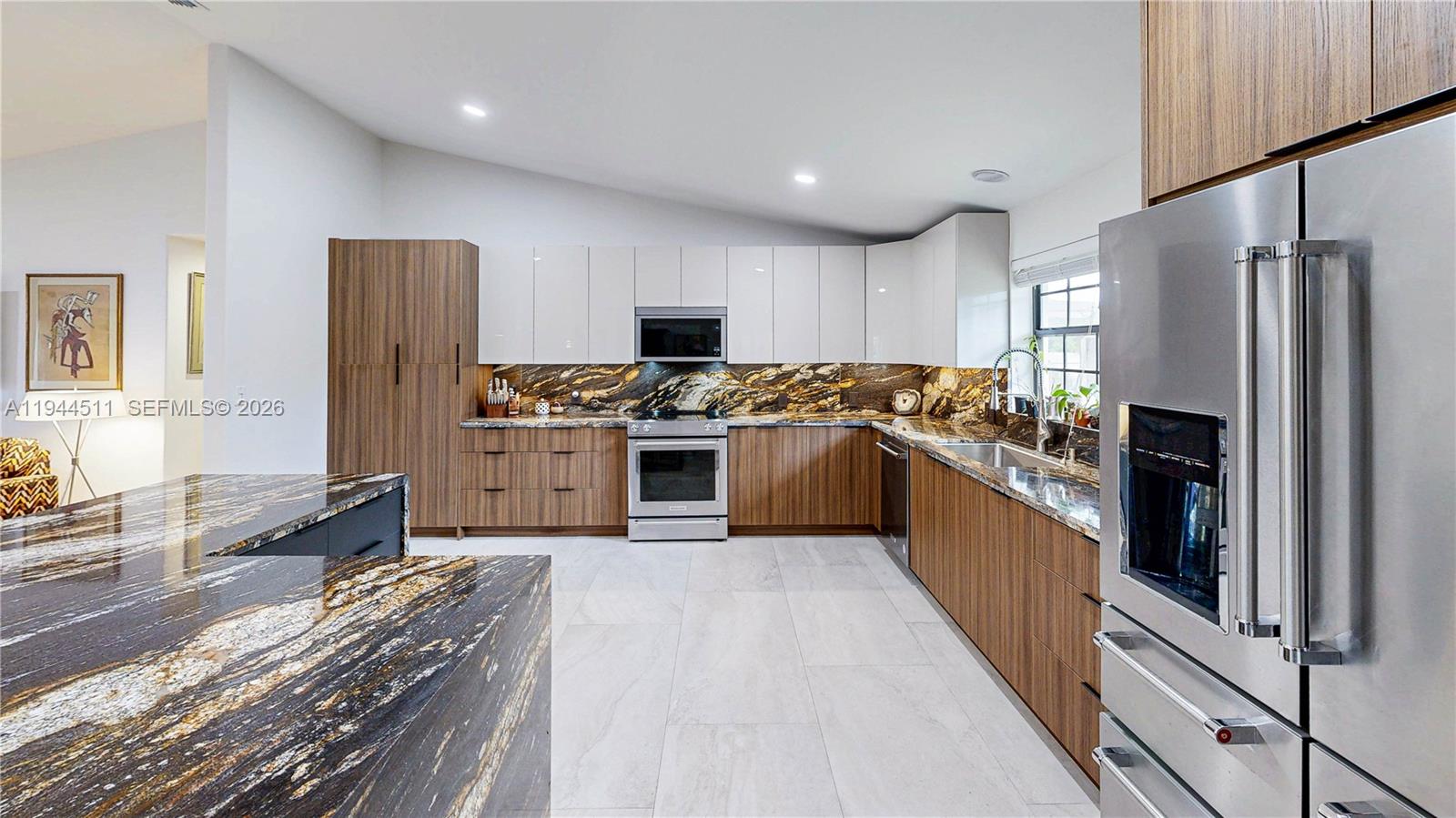 REDAVO ESTATES - Residential