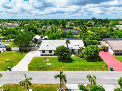 Photo of 18830 SW 294th Ter, Homestead, FL 33030 (MLS # A11944511)