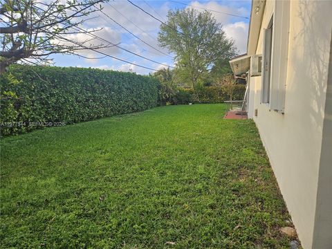 Tiny photo for 19112 SW 95th Ave, Cutler Bay, FL 33157 (MLS # A11977344)