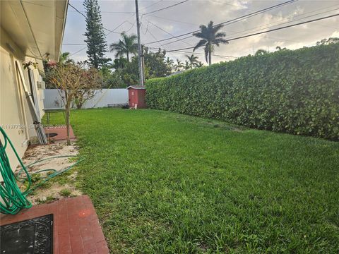 Tiny photo for 19112 SW 95th Ave, Cutler Bay, FL 33157 (MLS # A11977344)