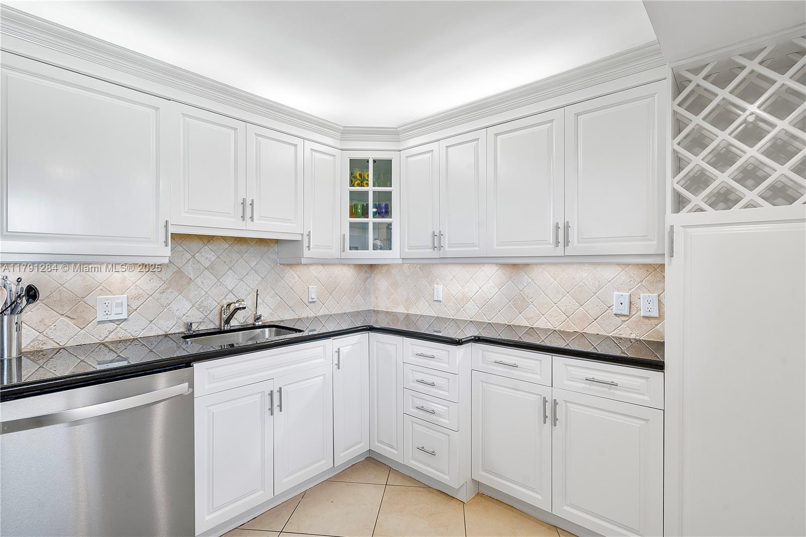 OCEAN TRAIL CONDO IV - Residential