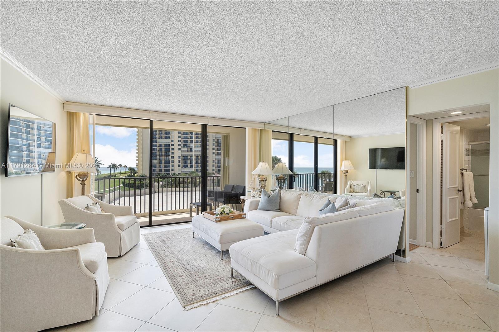 OCEAN TRAIL CONDO IV - Residential