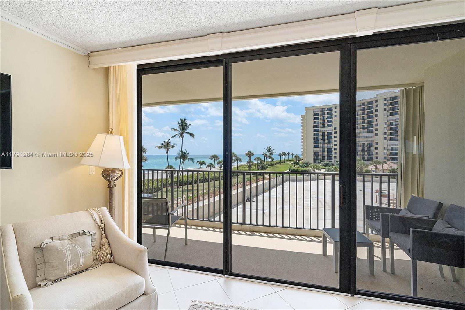 OCEAN TRAIL CONDO IV - Residential