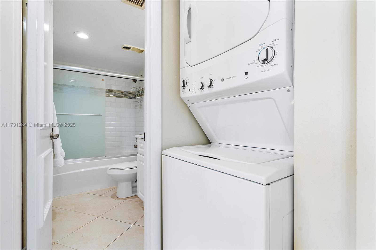 OCEAN TRAIL CONDO IV - Residential