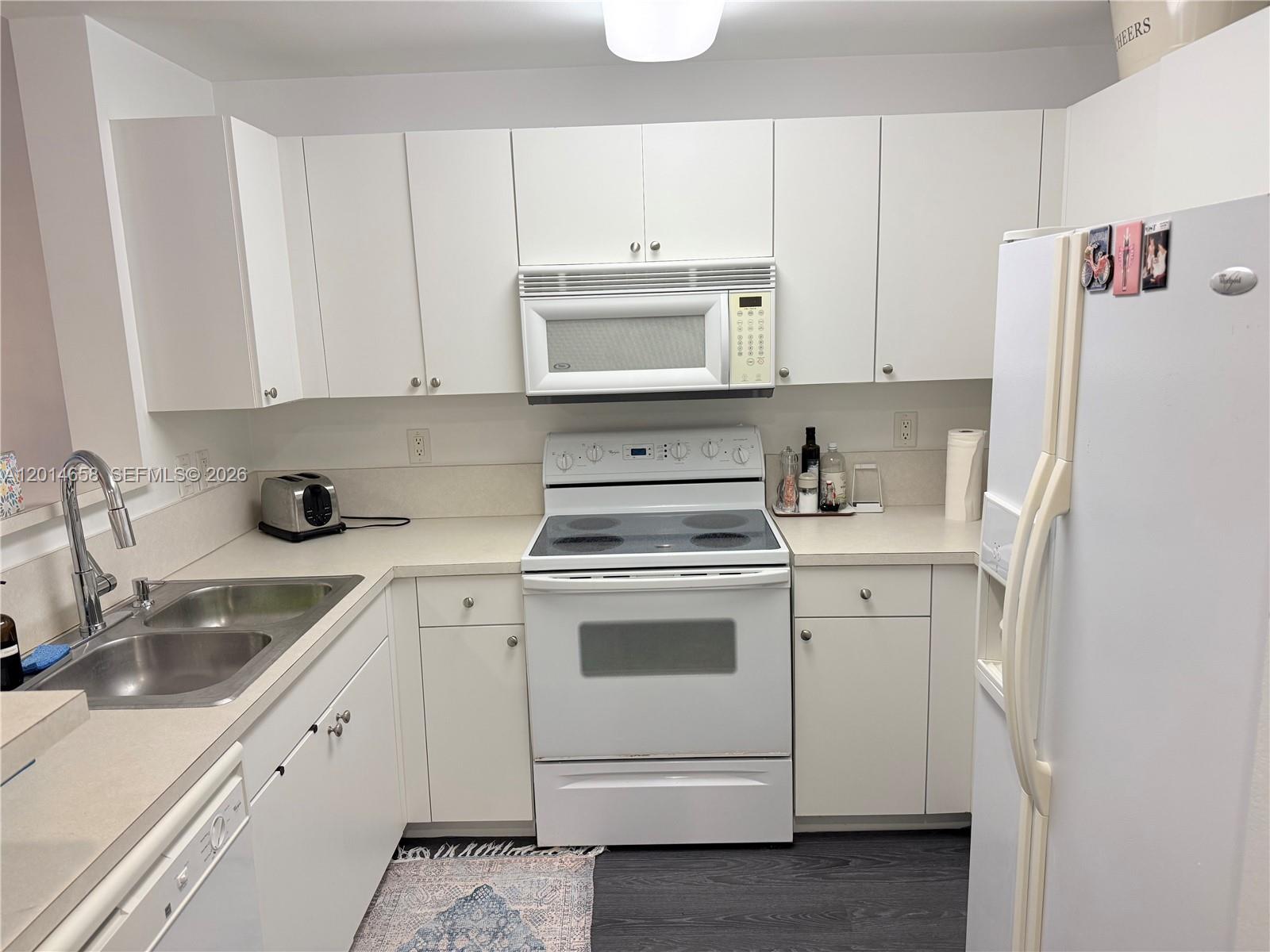 10 Aragon Ave 702