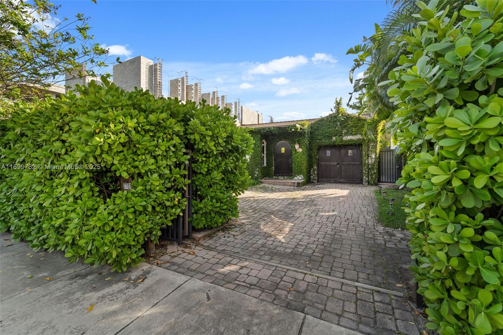 BELLE MEADE REV PL - Residential