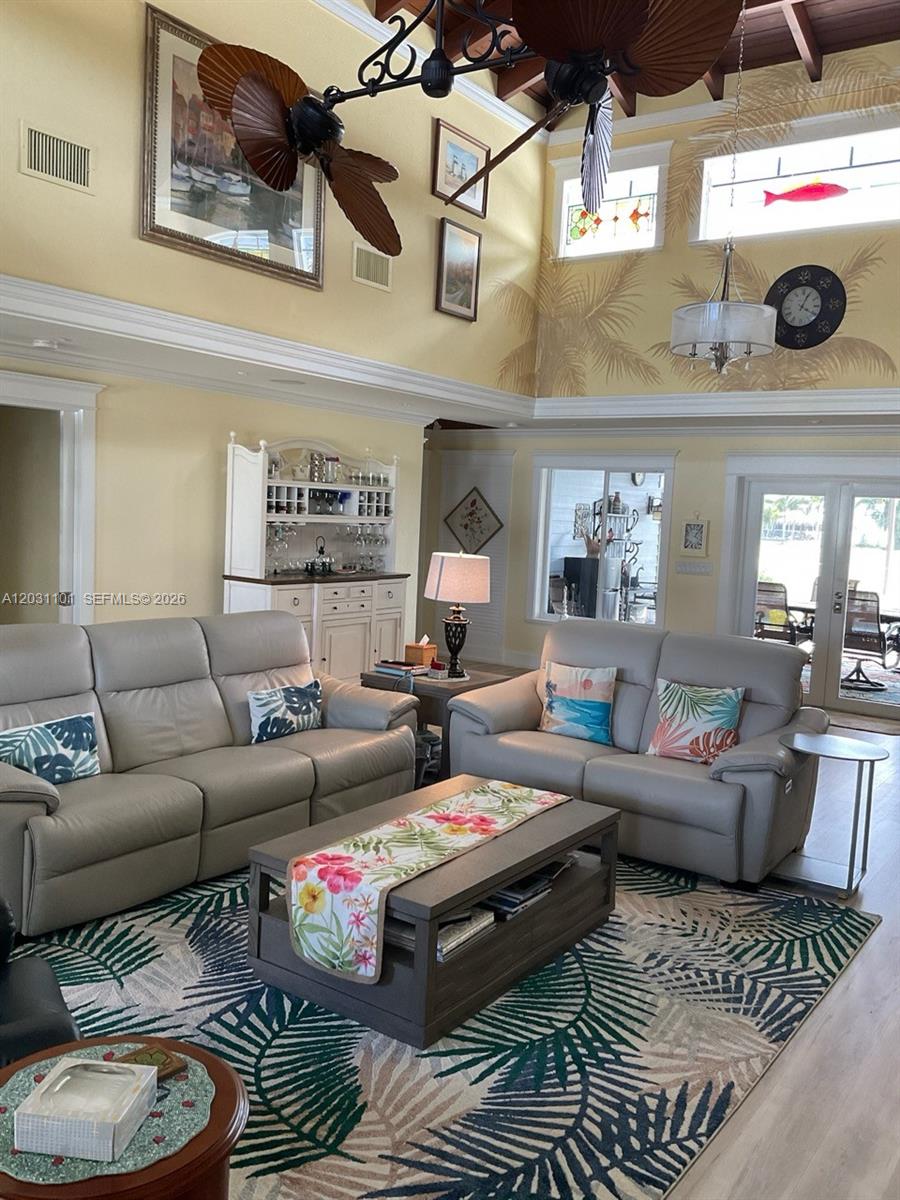 4284 Juniper Ter