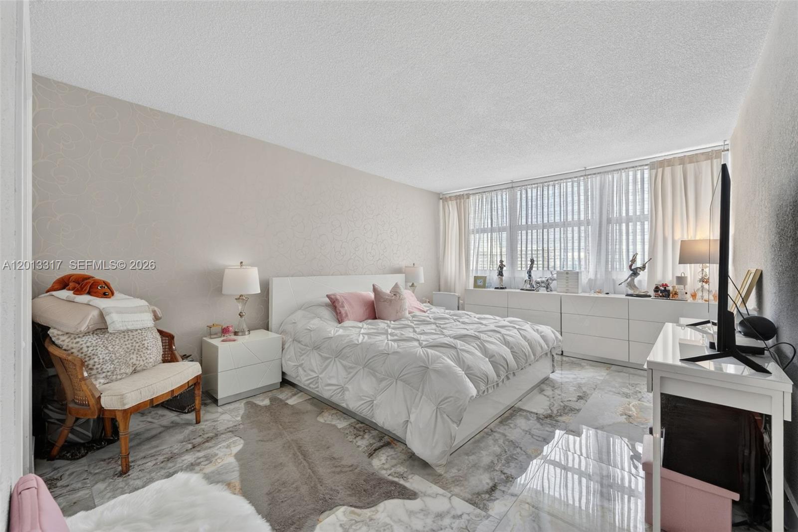 LA MER ESTATES WEST CONDO - Residential