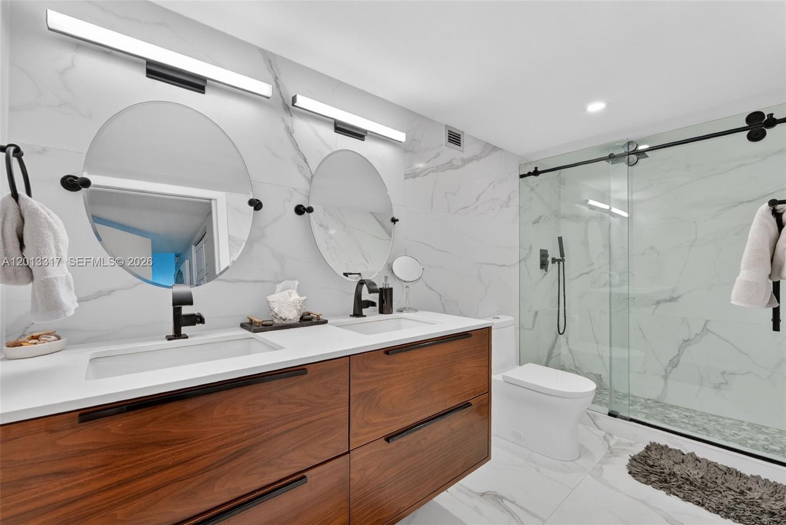 LA MER ESTATES WEST CONDO - Residential