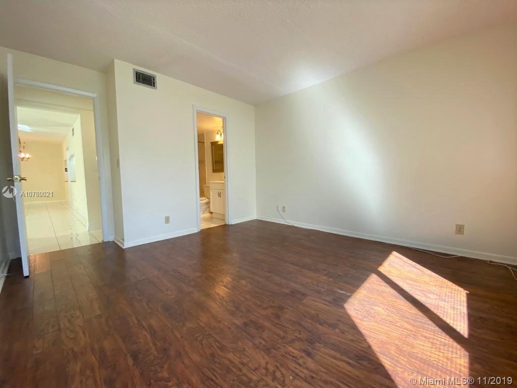 PINE RIDGE AT HAVERHILL C - Residential Lease