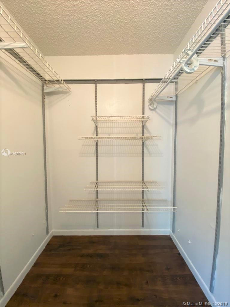 PINE RIDGE AT HAVERHILL C - Residential Lease