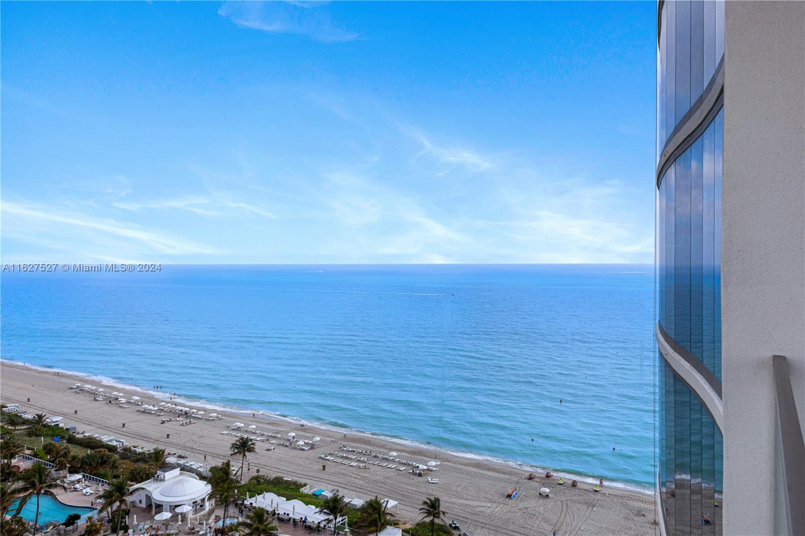 THE ESTATES ACQUALINA - Residential
