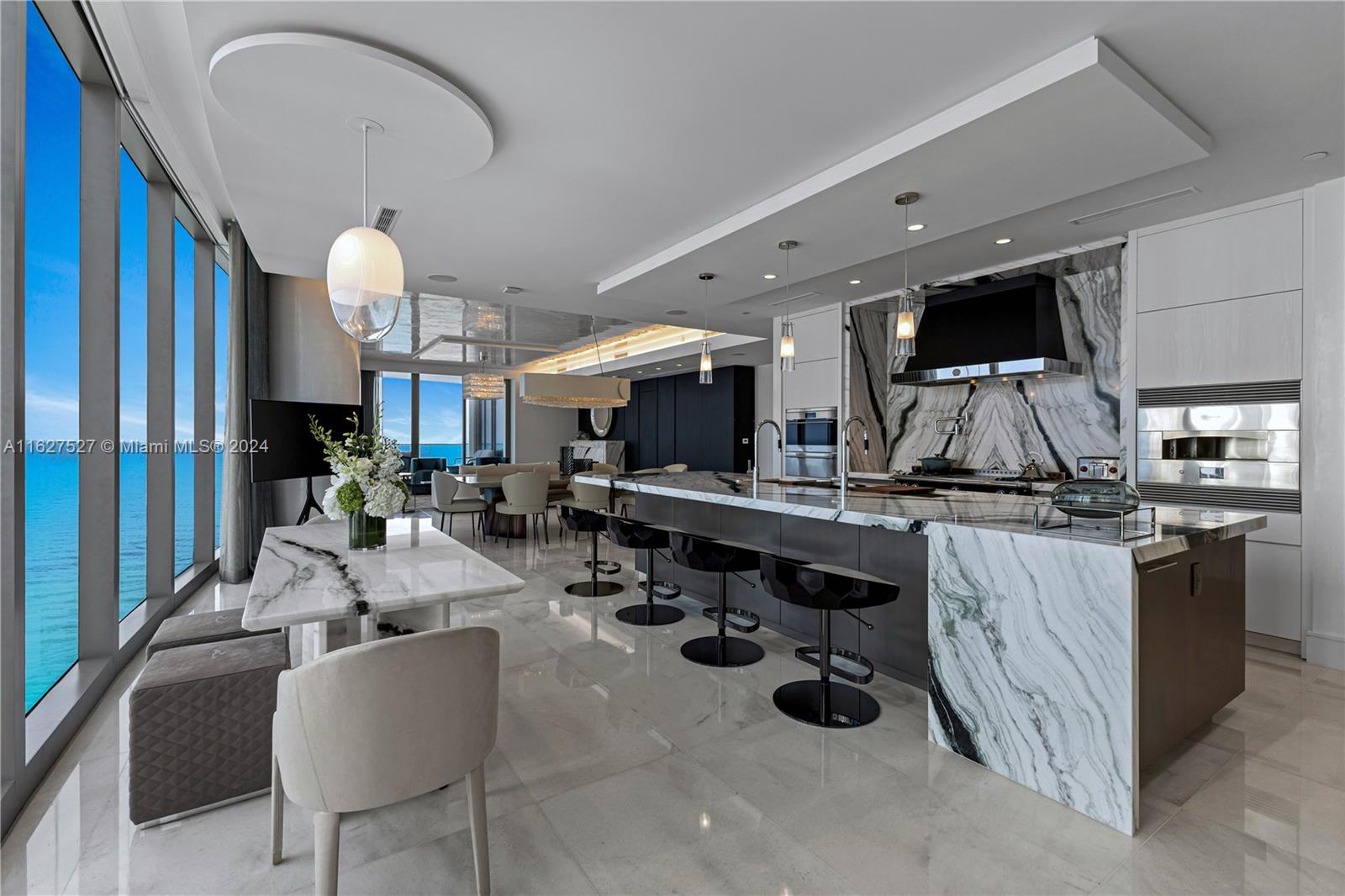 THE ESTATES ACQUALINA - Residential