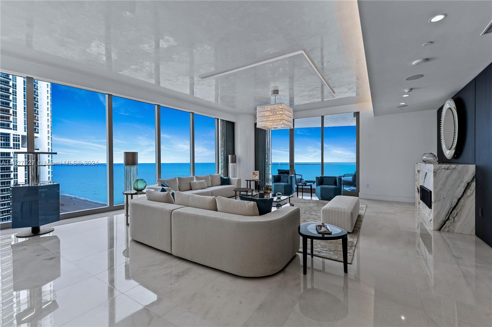 THE ESTATES ACQUALINA - Residential