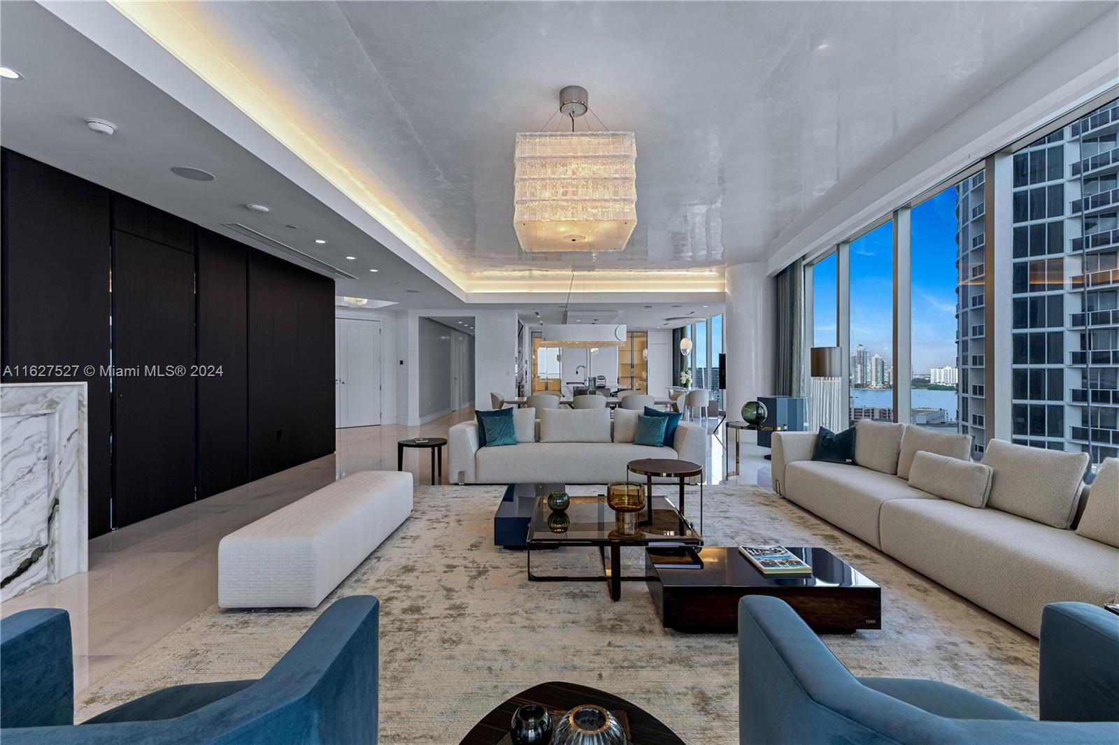 THE ESTATES ACQUALINA - Residential