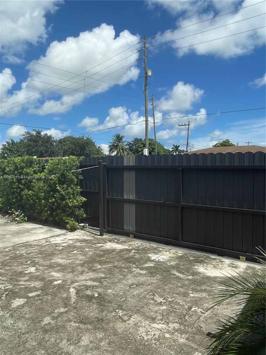 STARLITE PARK - Residential