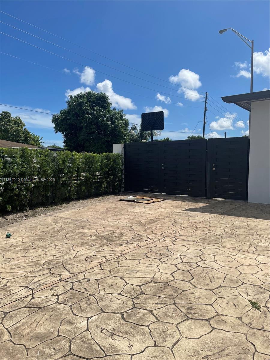 STARLITE PARK - Residential