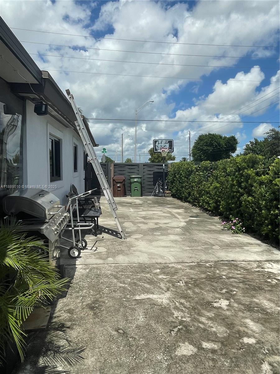 STARLITE PARK - Residential