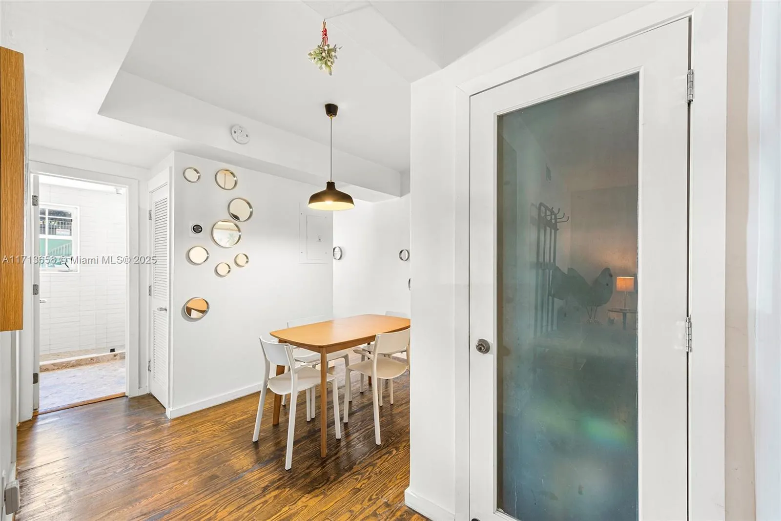 Miami Beach, Florida 33139, United States, 1 Bedroom Bedrooms, ,1 BathroomBathrooms,Residential,Active,24644