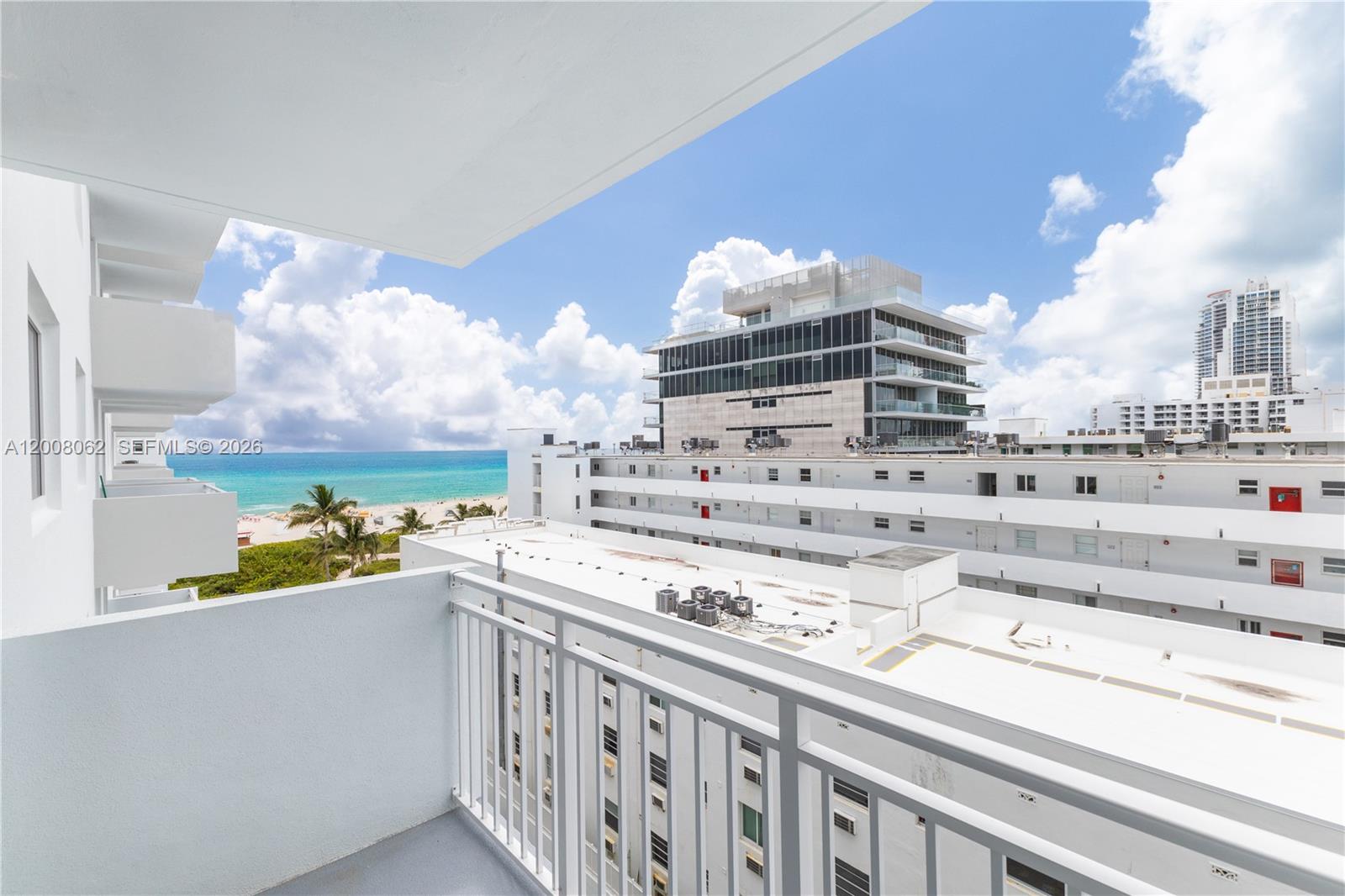345 Ocean Dr 708