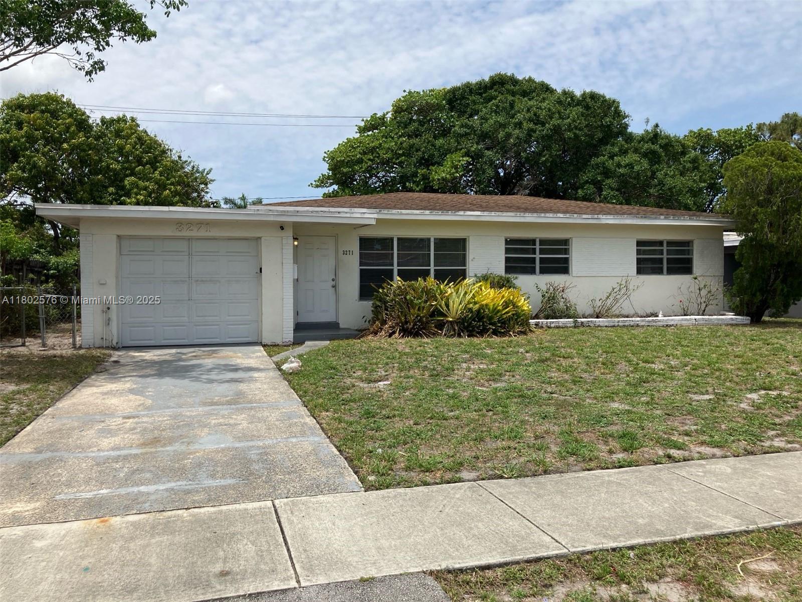 3271 Auburn Blvd, Fort Lauderdale, Broward County, Florida - 3 Bedrooms  
2 Bathrooms - 