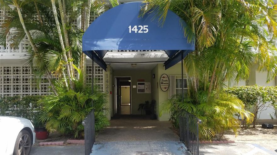 Freshly painted and Great Location for this corner and well kept 2/2 unit on a second floor. Private screened porch at the unit entrance with pool view. No neighbors at the back; just the partial view of a golf course. Bike to the relaxing beaches of Hollywood. Centrally located with a lot of entertainment nearby. 15 min to FLL. Impact windows. Ample storage; Sauna; Barbecue area; pool and common laundry facilities in the same floor. All ages. Pets are OK. No renting the first 18 months of ownership.
This unit is ideal to personalize it to your own taste. Roof of the building was repair recently as part of the 40/50 years certification. New A/C unit installed 2025