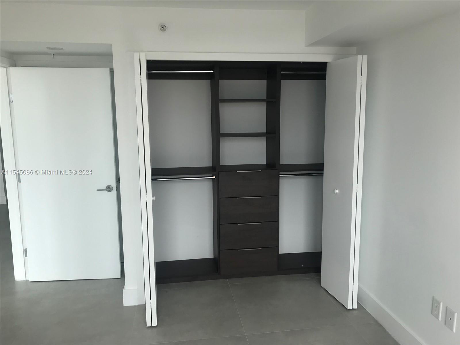 THE PALMS CONDO - Residential Lease
