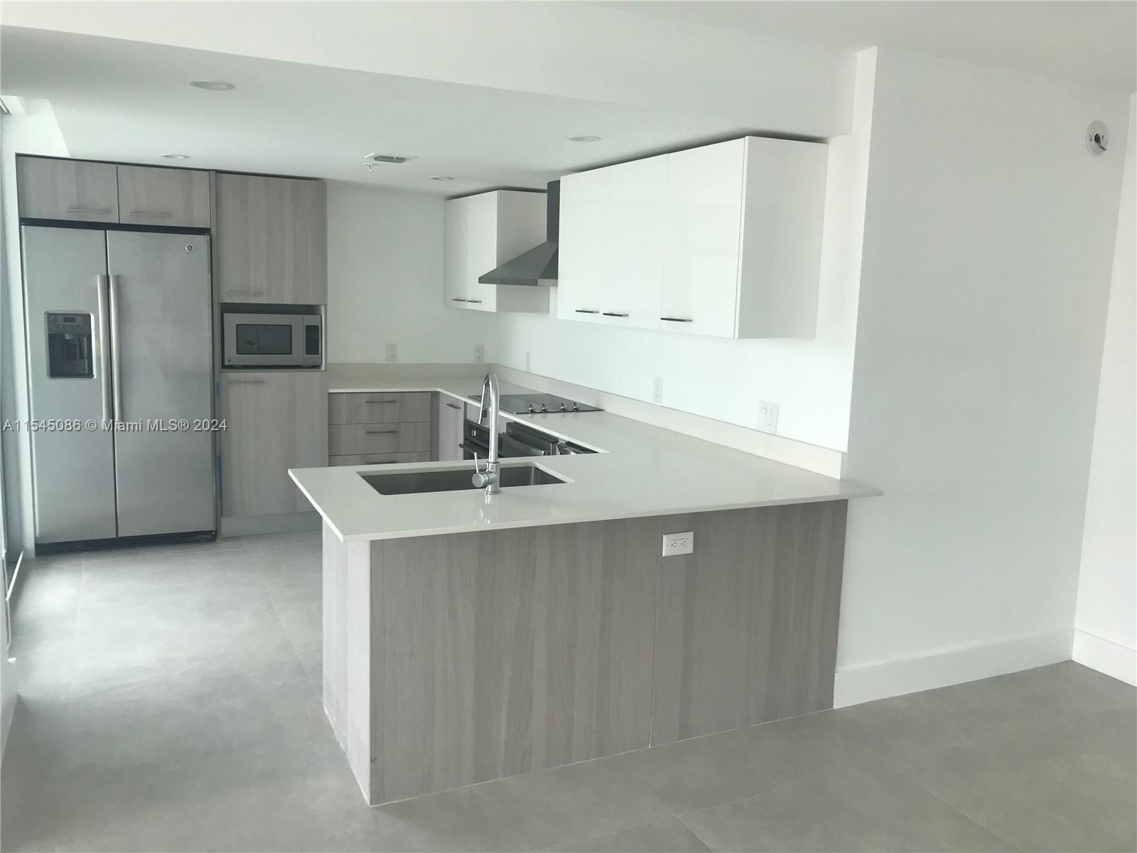 Beautiful 3Bed/3-1/2bath unit in a boutique building, located in the heart of Bay harbor Islands. This modern unit comes fully equipped with top of the line appliances, wine cooler, refrigerator, microwave, washer/dryer. Floor-to-ceiling windows, and sliding doors. Fabulous rooftop deck featuring infinity pool, Jacuzzi, BBQ/entertainment area. Close to the beach and schools. Easy access to mayor highways and main avenues. Unit is furnished