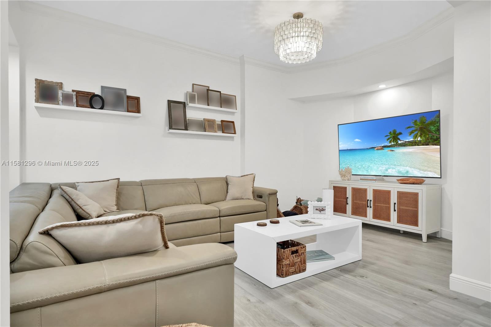 THREE TEQUESTA POINT COND - Residential