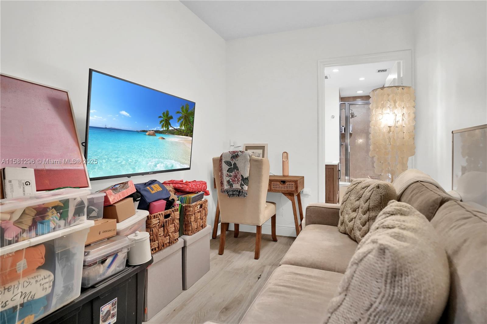 THREE TEQUESTA POINT COND - Residential
