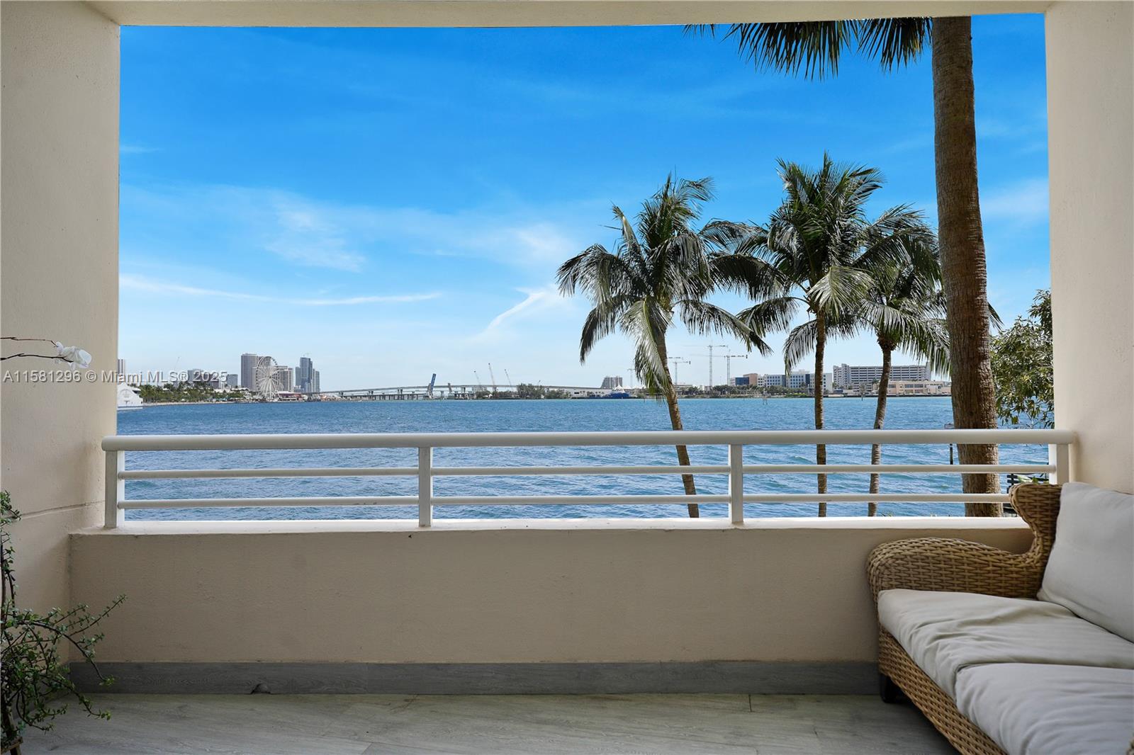 THREE TEQUESTA POINT COND - Residential