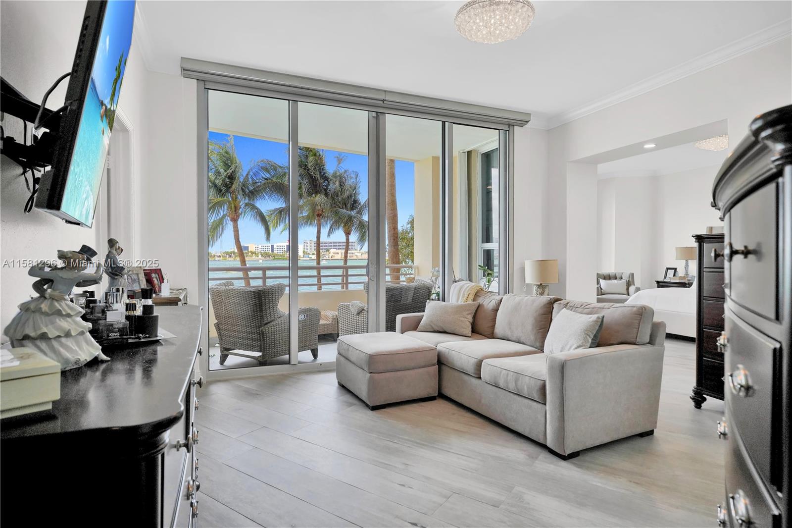 THREE TEQUESTA POINT COND - Residential