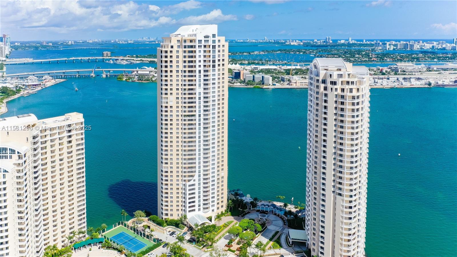 THREE TEQUESTA POINT COND - Residential
