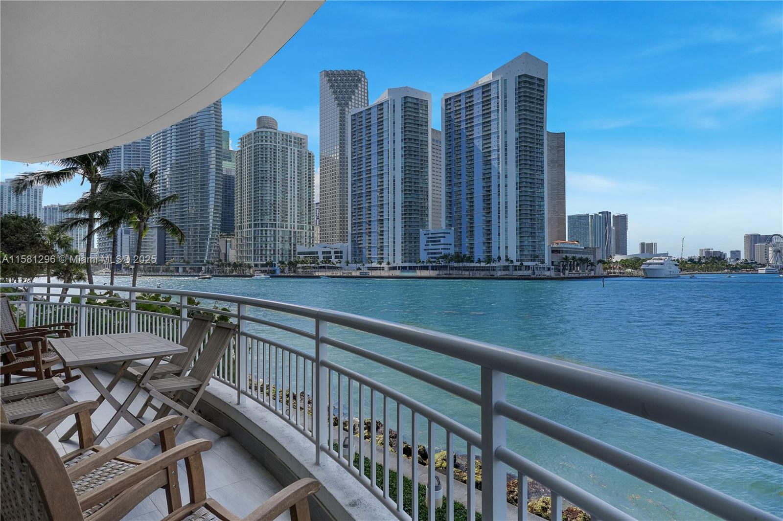 THREE TEQUESTA POINT COND - Residential