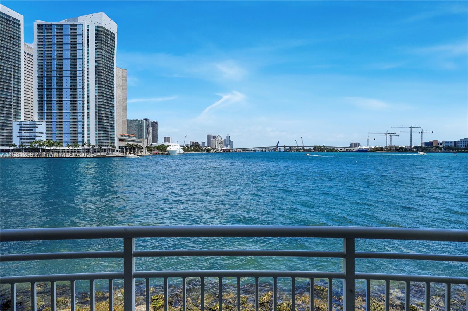 THREE TEQUESTA POINT COND - Residential