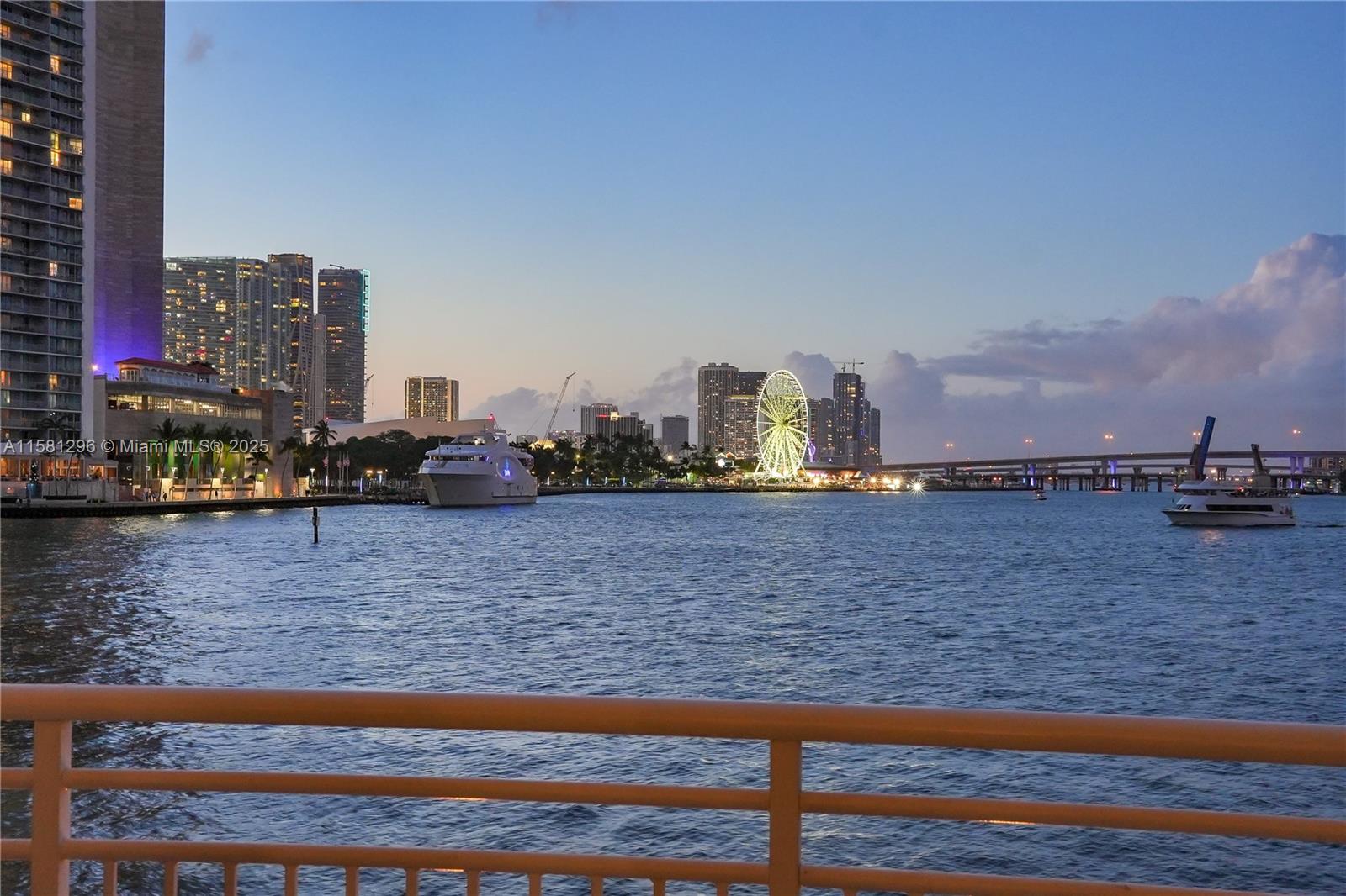 THREE TEQUESTA POINT COND - Residential