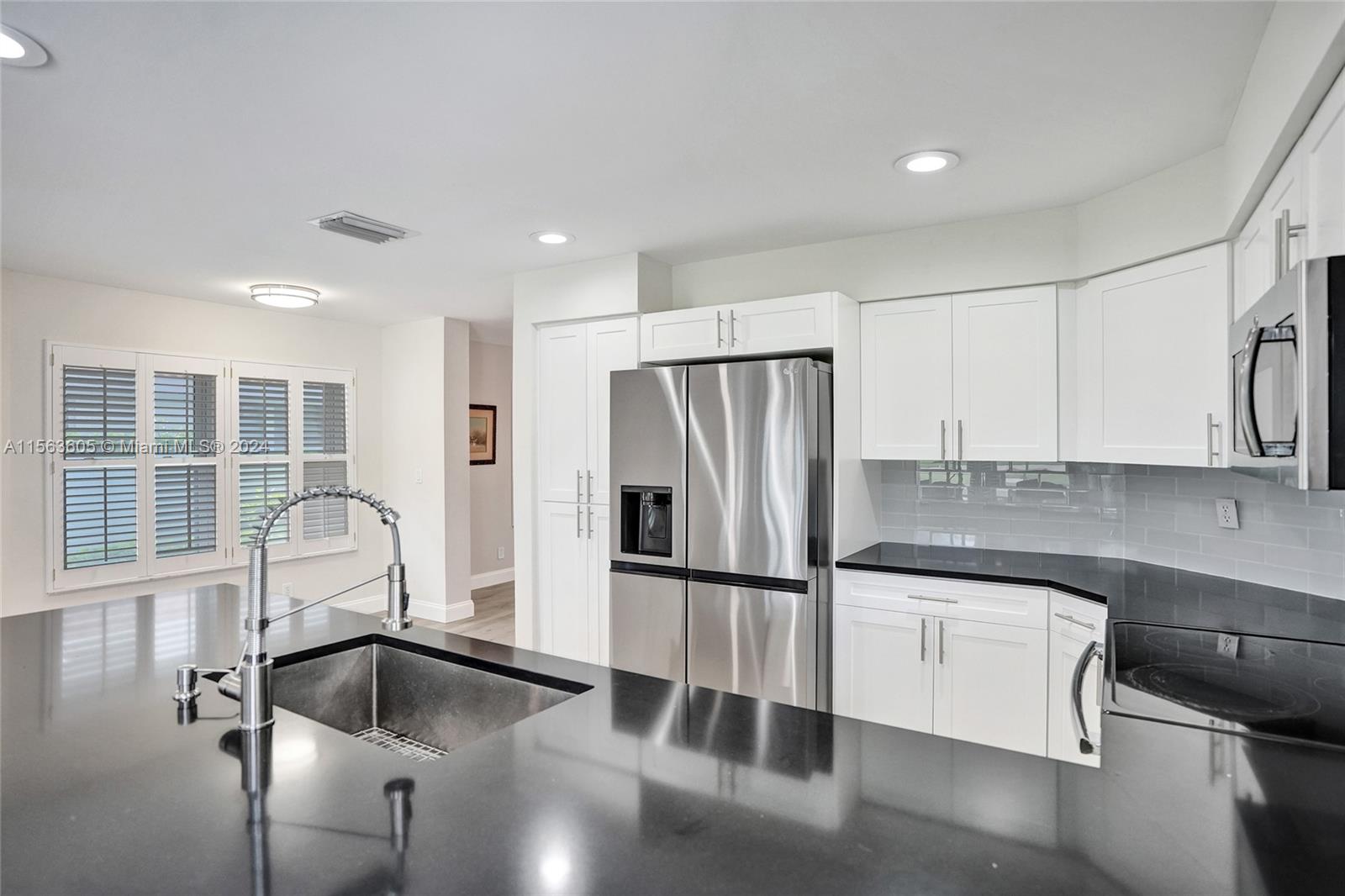 CEDAR CAY - Residential