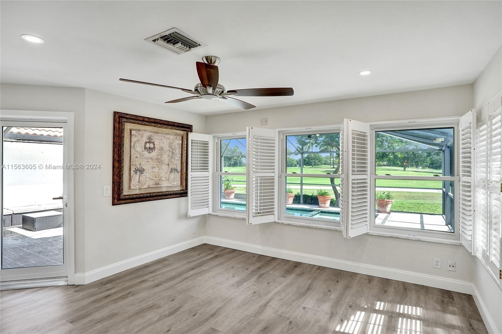 CEDAR CAY - Residential